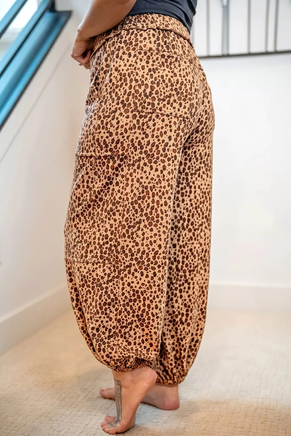 Leopard Print Drawstring Waist Patch Pockets Pants, image 3