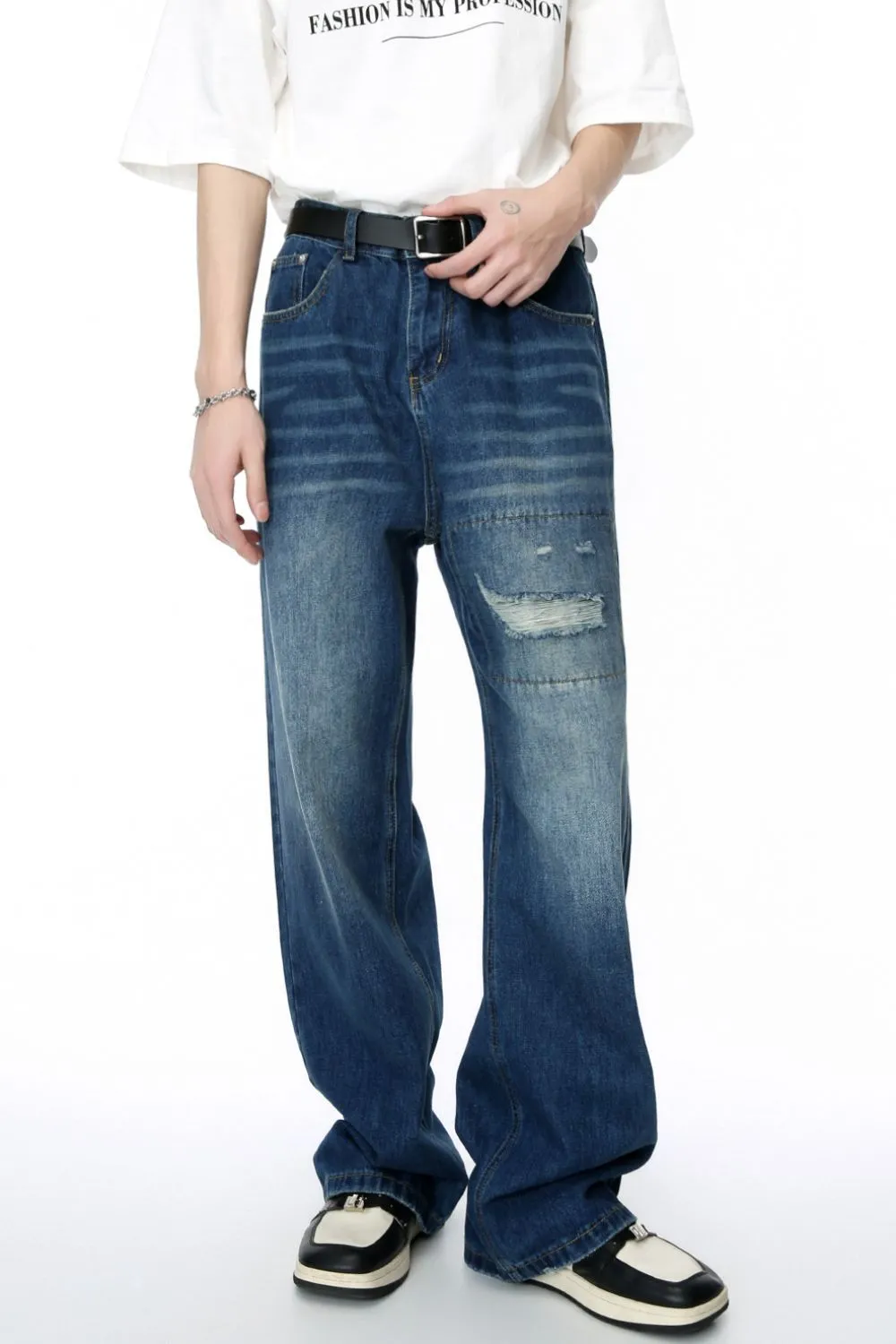 Men's Distressed Applique Straight Jeans, image 2
