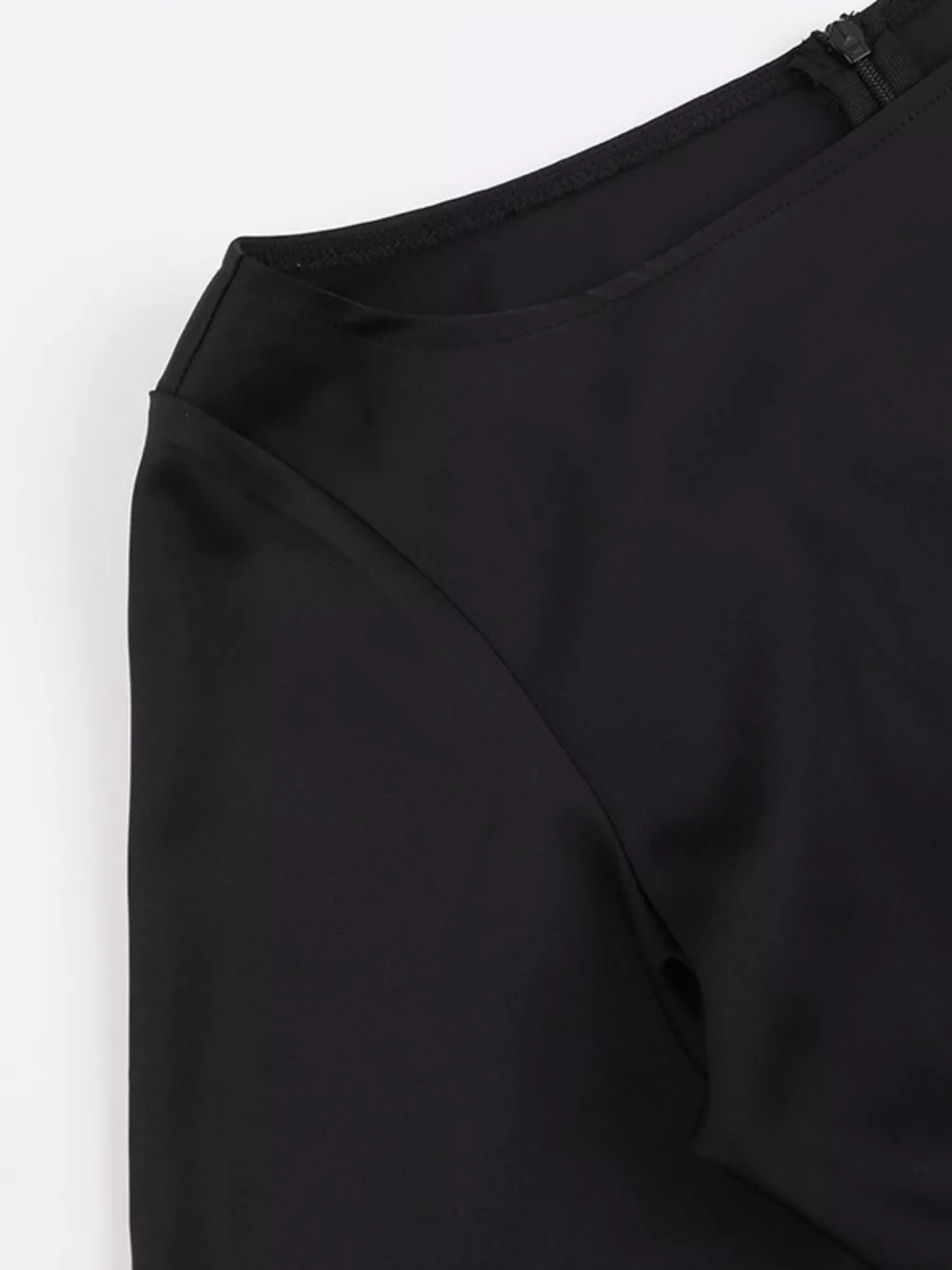 Elegant Mini Dress with Fare Sleeves, image 5