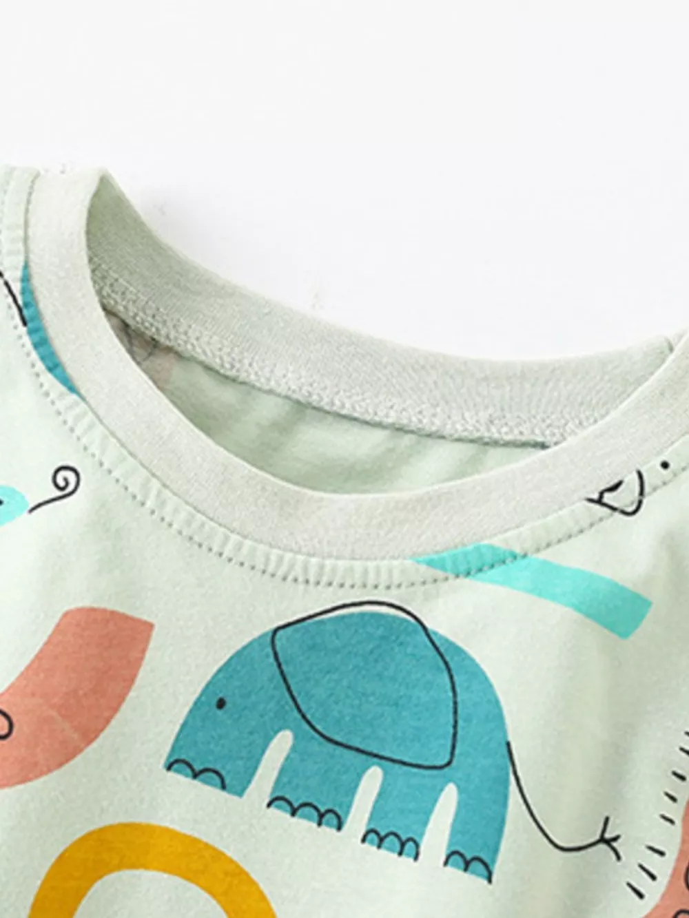 Children's Cartoon Animal Print Tee and Shorts Pajama Set, image 2