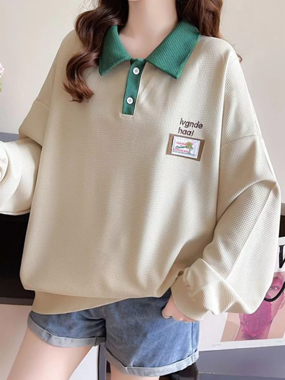 Contrast Collar Dropped Shoulder Sweatshirt