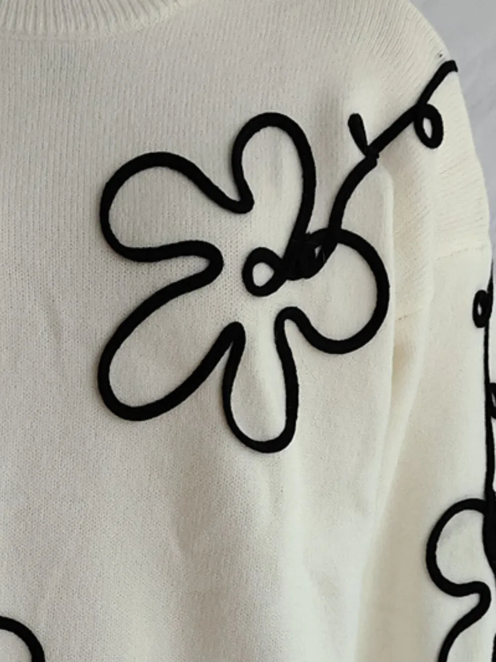 Flower Round Neck Long Sleeve Sweater, image 3