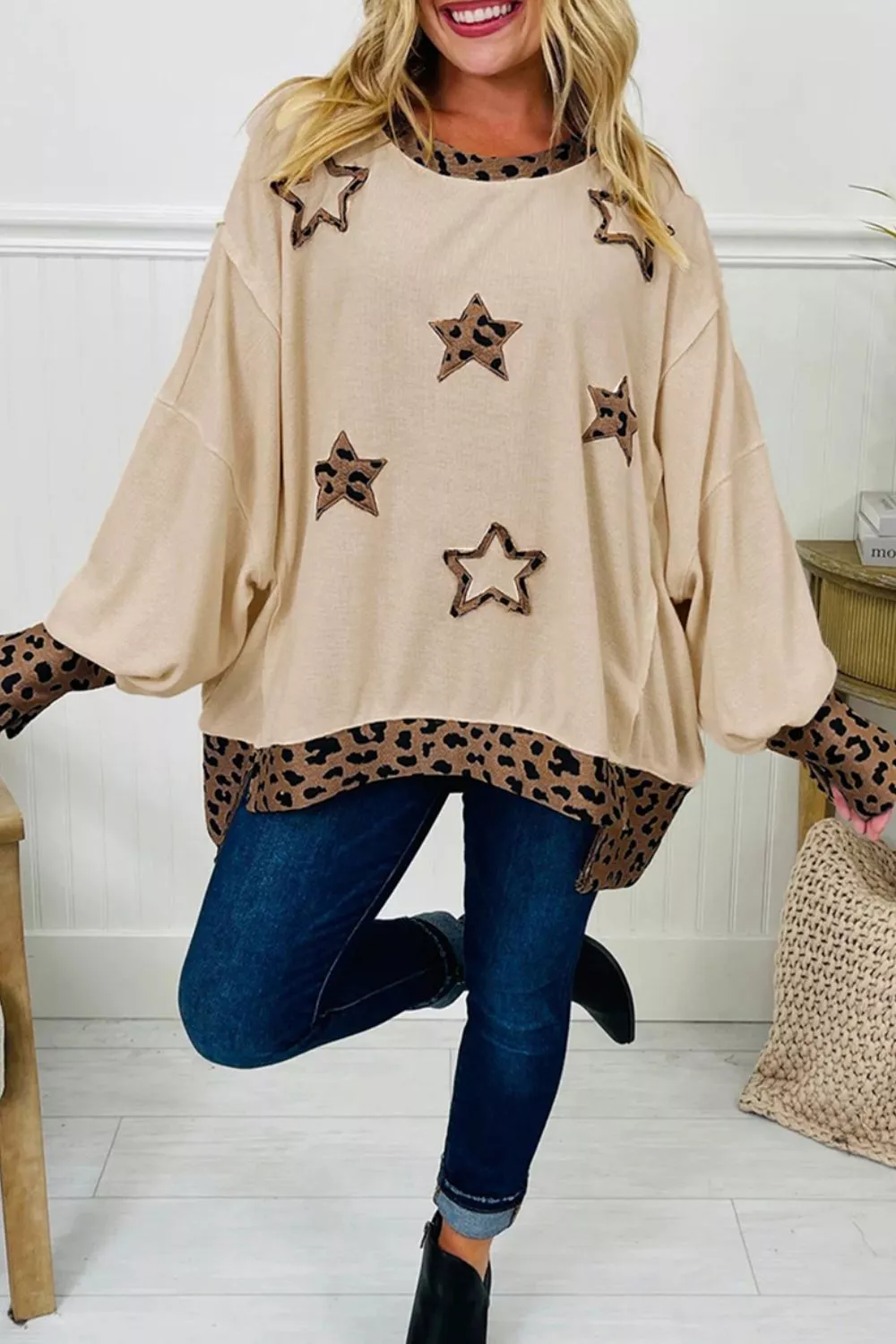 Contrast Leopard Star Patchwork Detail Raw Seam Baggy Sweatshirt, image 3