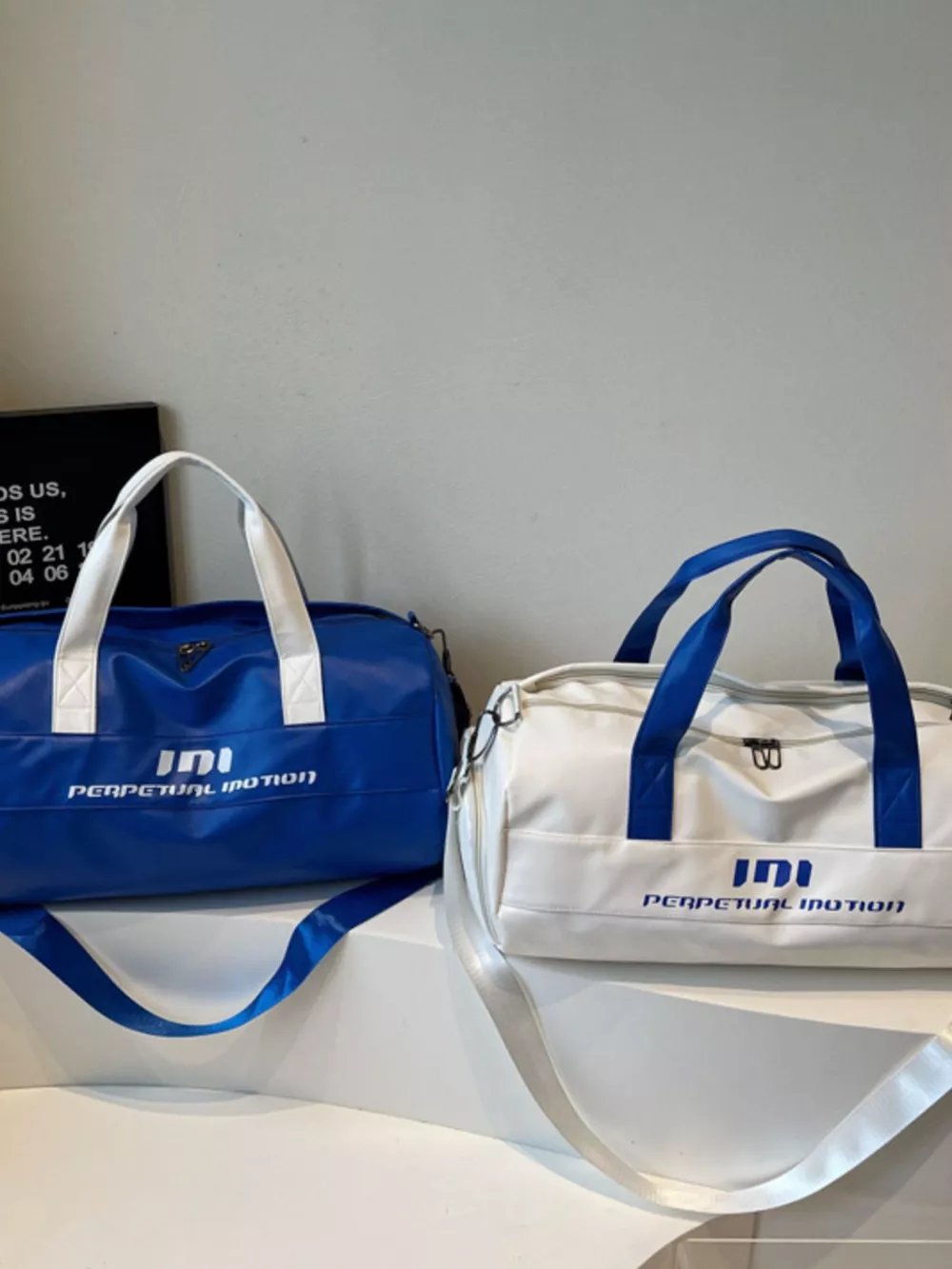 Lightweight Travel Duffel Bag with Shoulder Strap, image 12