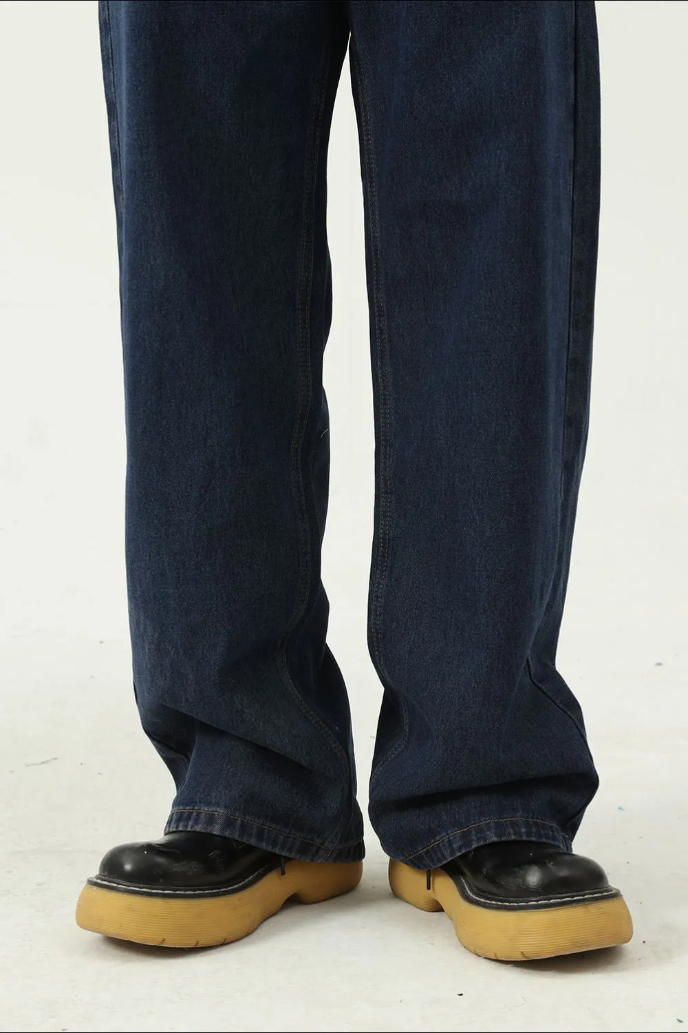 Mid Rise Jeans with Pockets, image 4