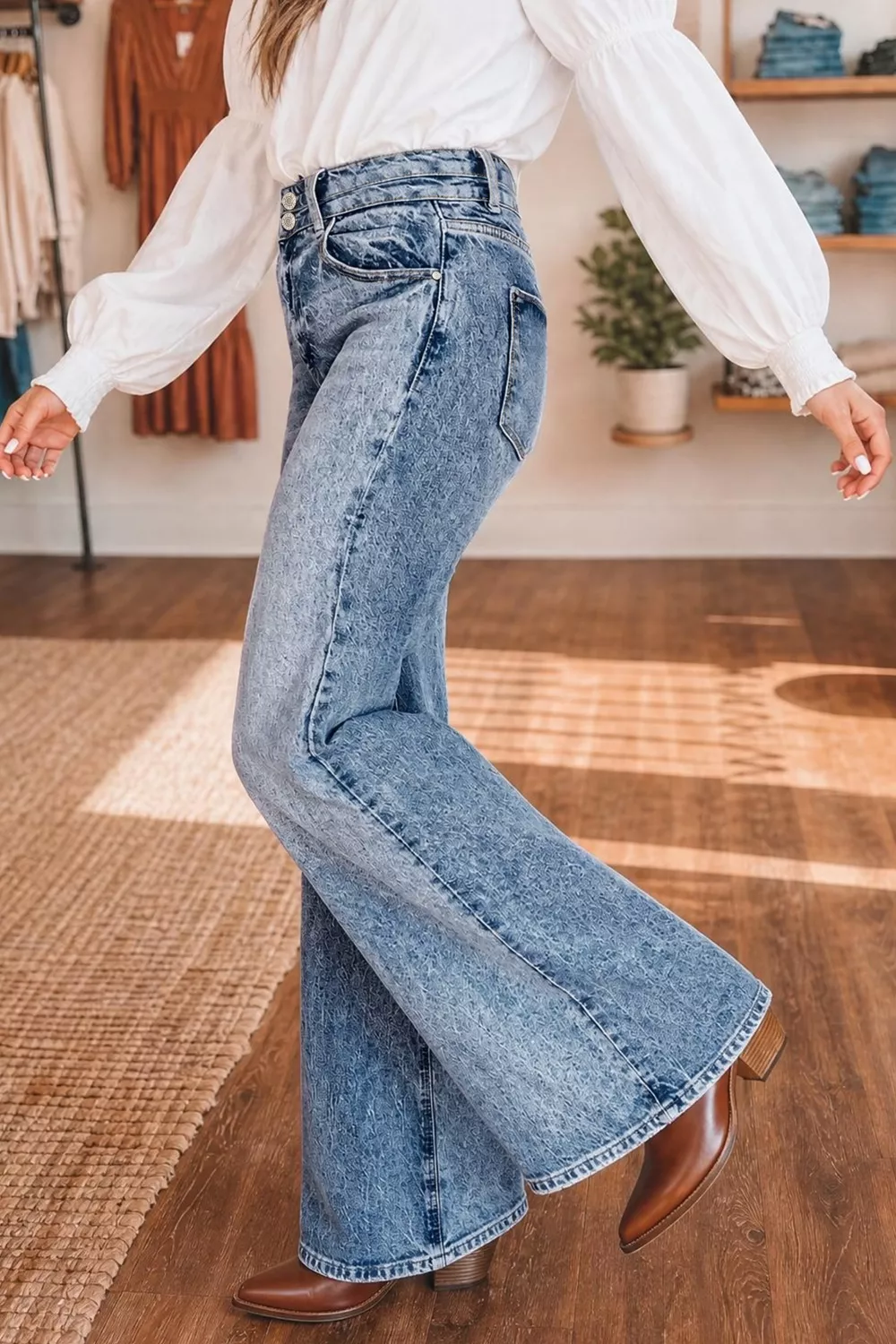 Acid Wash Pocket Detail Flare Jeans, image 5