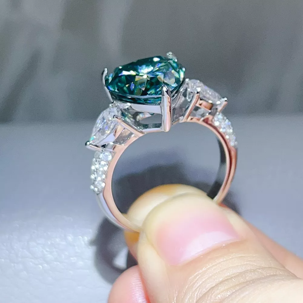 6 Carat 925 Sterling Silver Moissanite Heart Ring, image 2