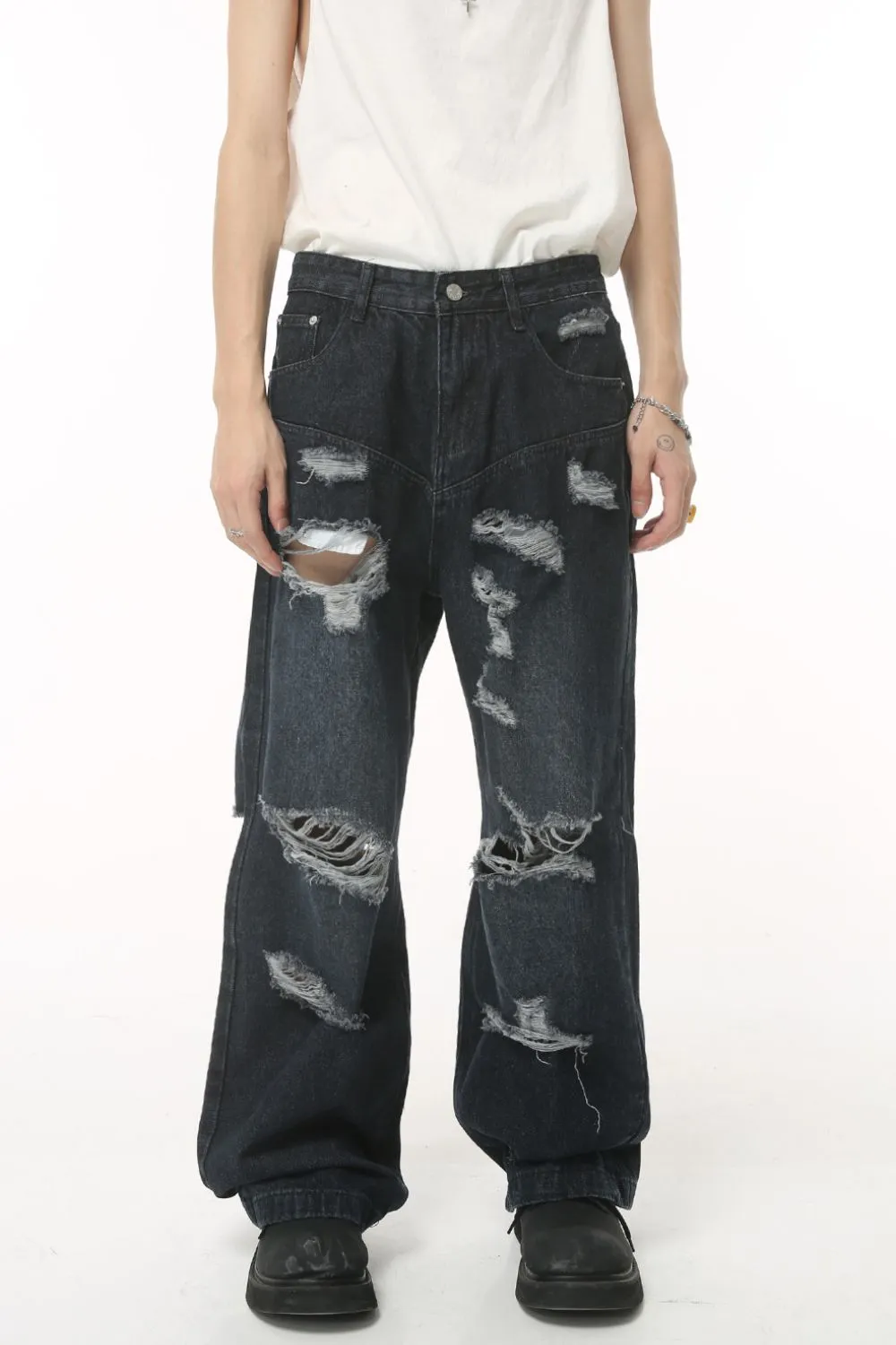 Distressed Wide Leg Pocketed Men's Jeans, image 4