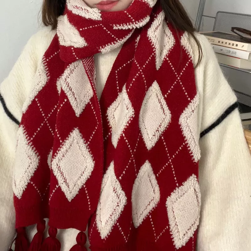 Diamond Pattern Knitted Tassel Scarf, image 3