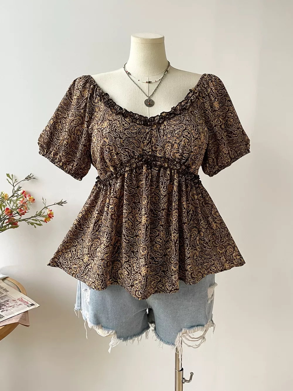Plus Size Paisley Print Short Sleeve Blouse, image 4