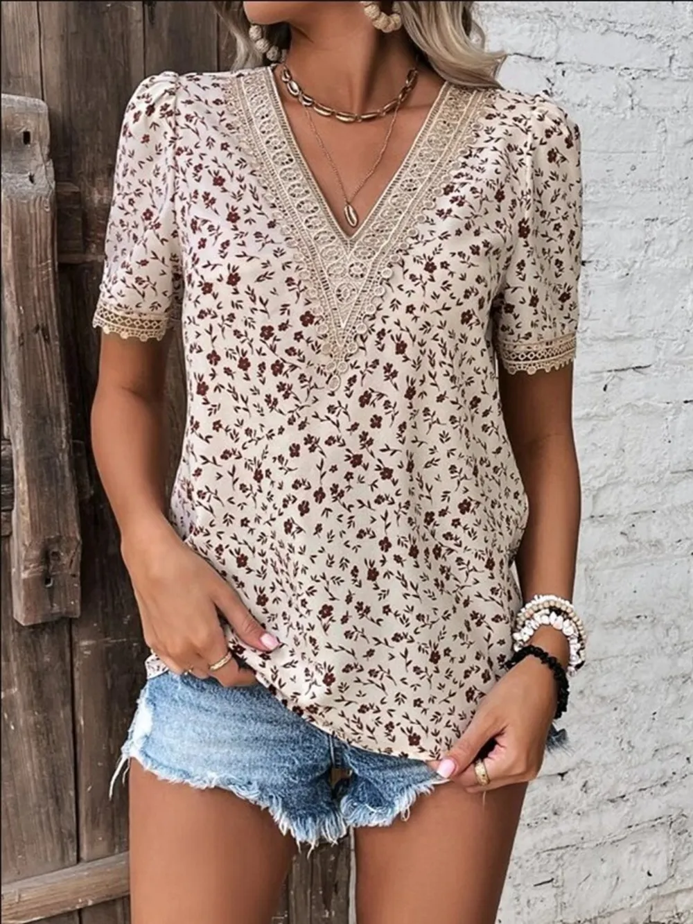 Full Size Printed V-Neck Short Sleeve Blouse, image 15
