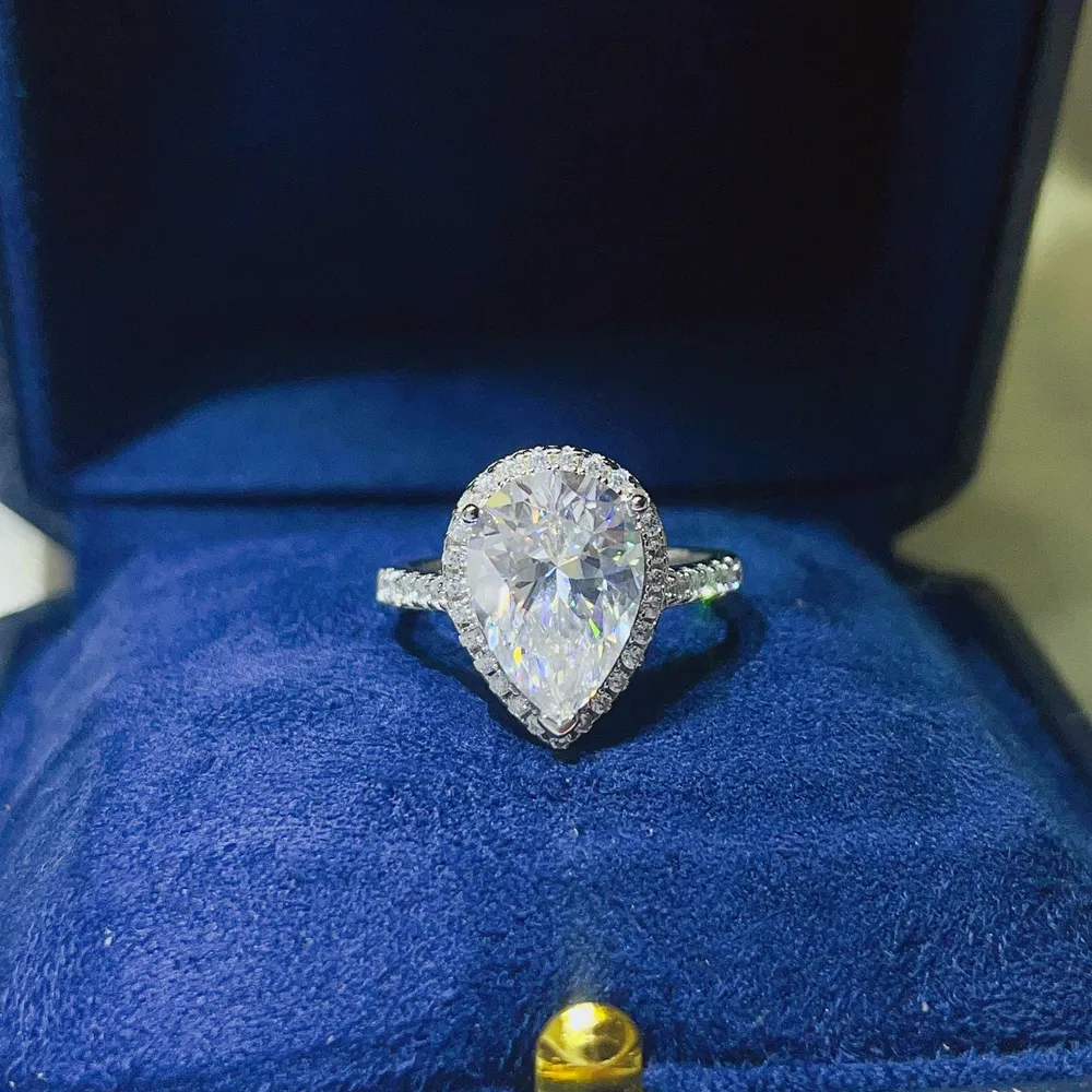 2 Carat Moissanite 925 Sterling Silver Ring