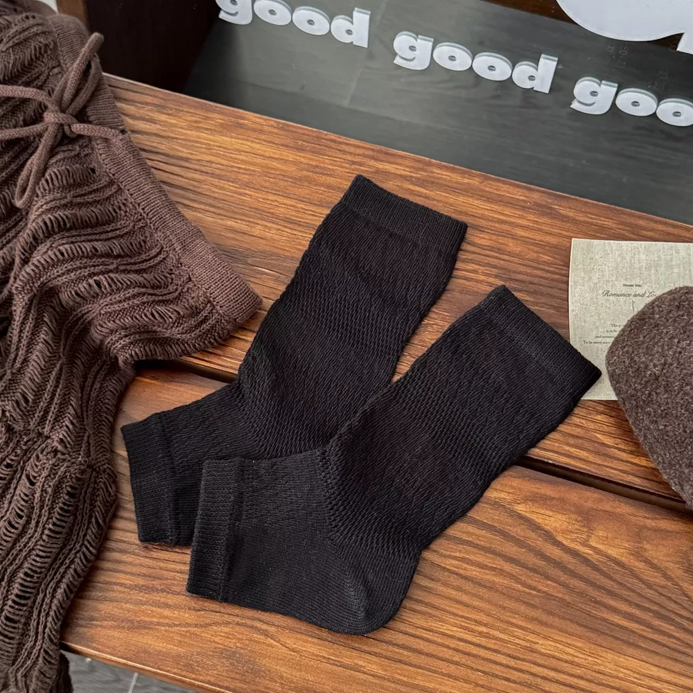 Stirrup Textured Socks