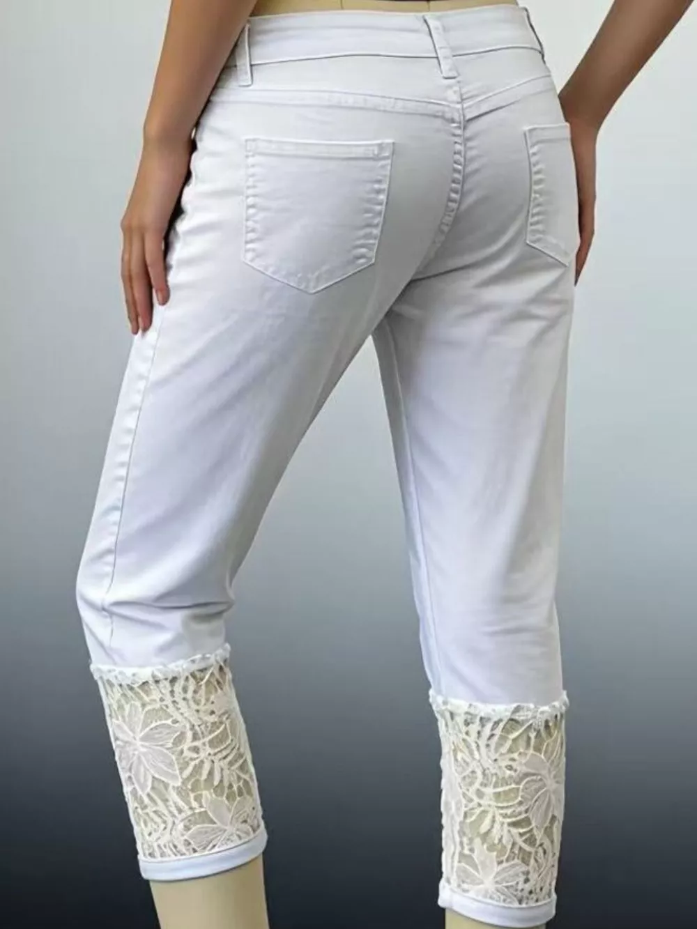 Full Size Lace Trimmed Capri Jeans Plus Size, image 4