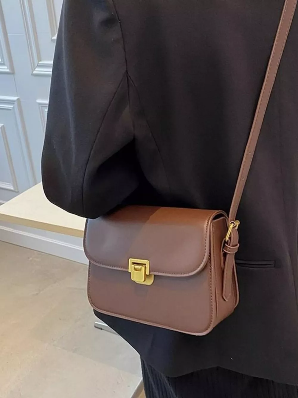 Buckle Flap Shoulder Bag, image 4