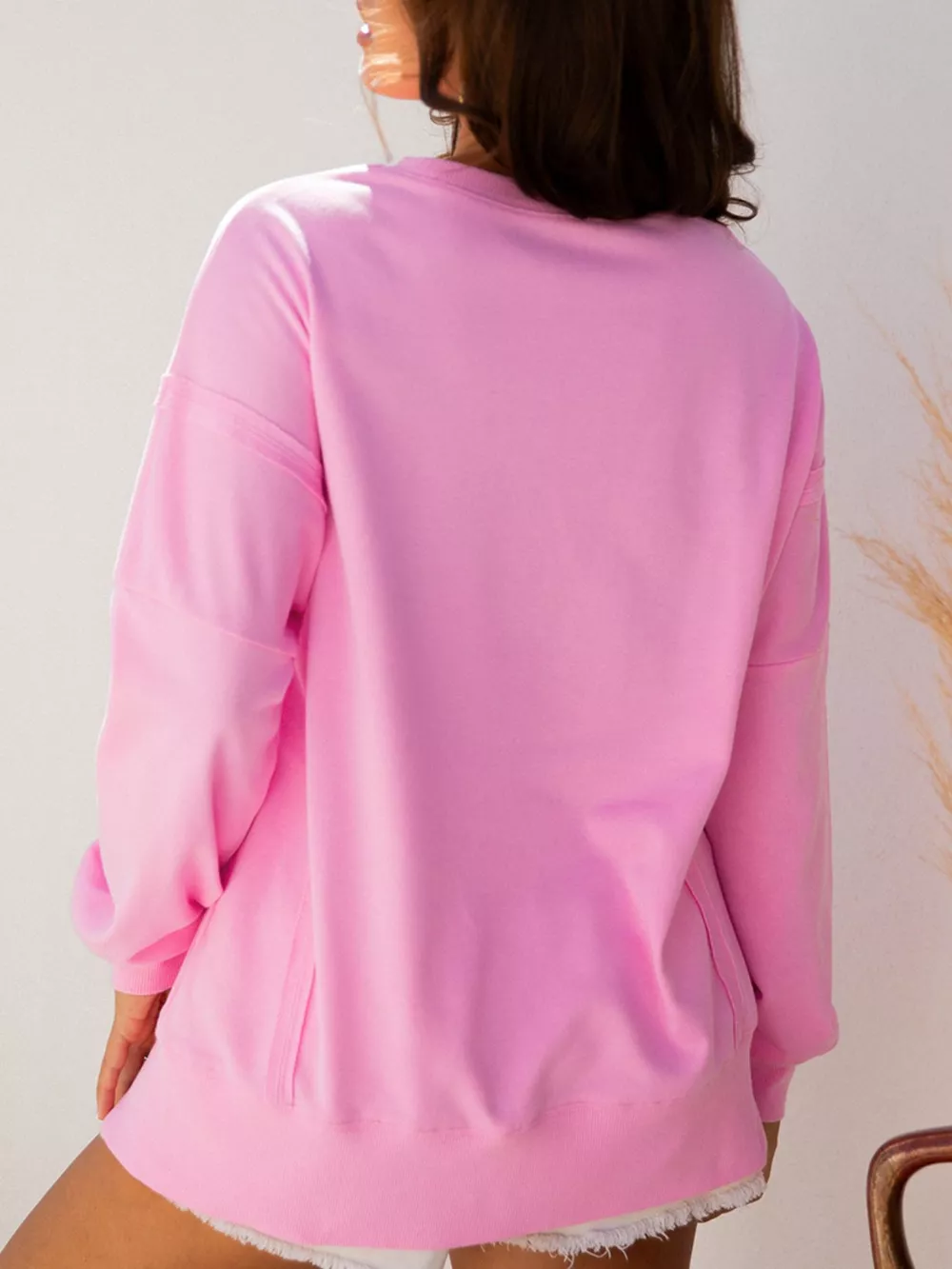 Sequin XOXO Letter Graphic Exposed Seam Baggy Sweatshirt, image 5