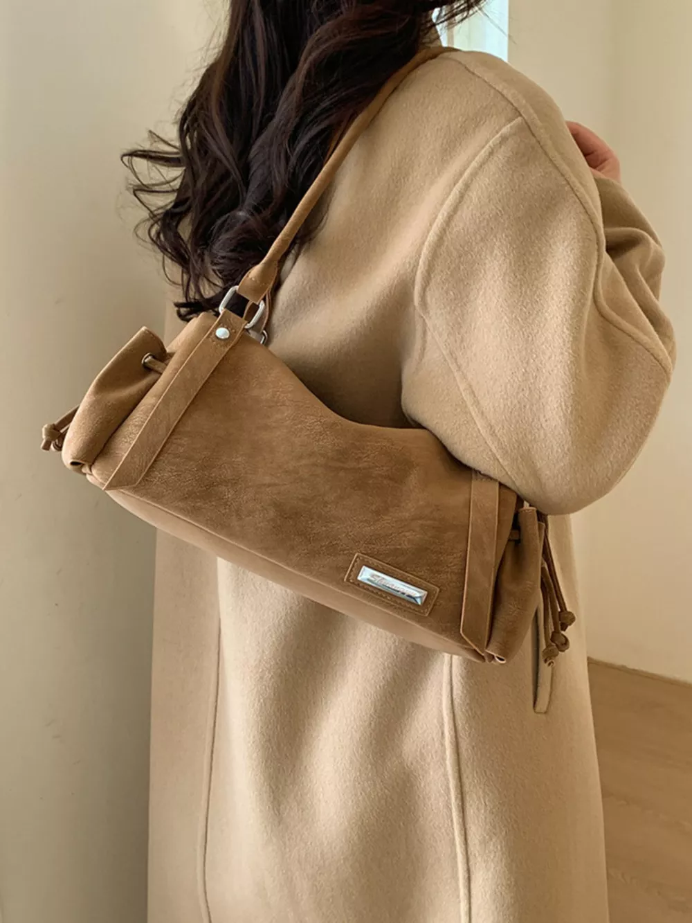Vintage Lightweight Shoulder Bag, image 3