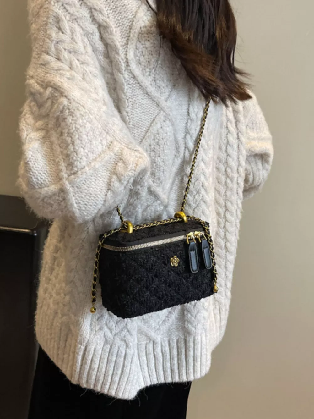 Tweed Crossbody Bag with Chain Strap, image 3