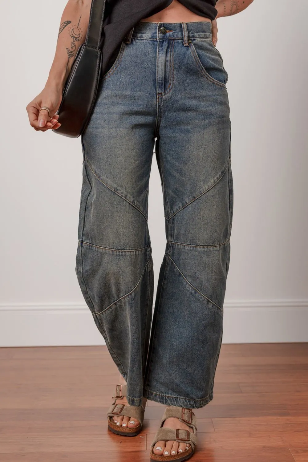 Exposed Stitching Loose Straight High Waist Jeans