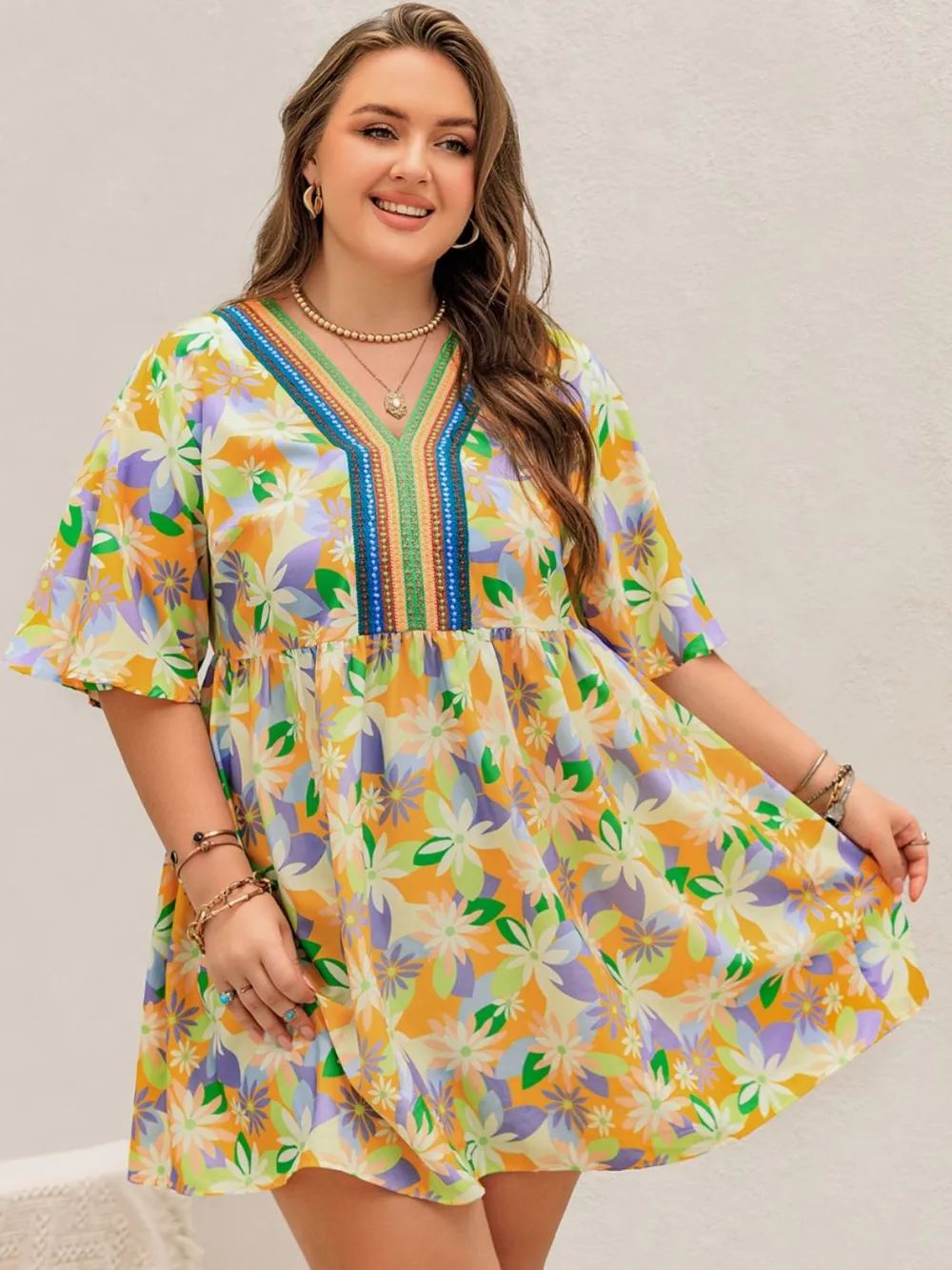 Plus Size Printed V-Neck Half Sleeve Mini Dress, image 5