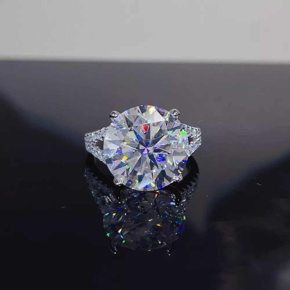 10 Carat 925 Sterling Silver Moissanite Ring