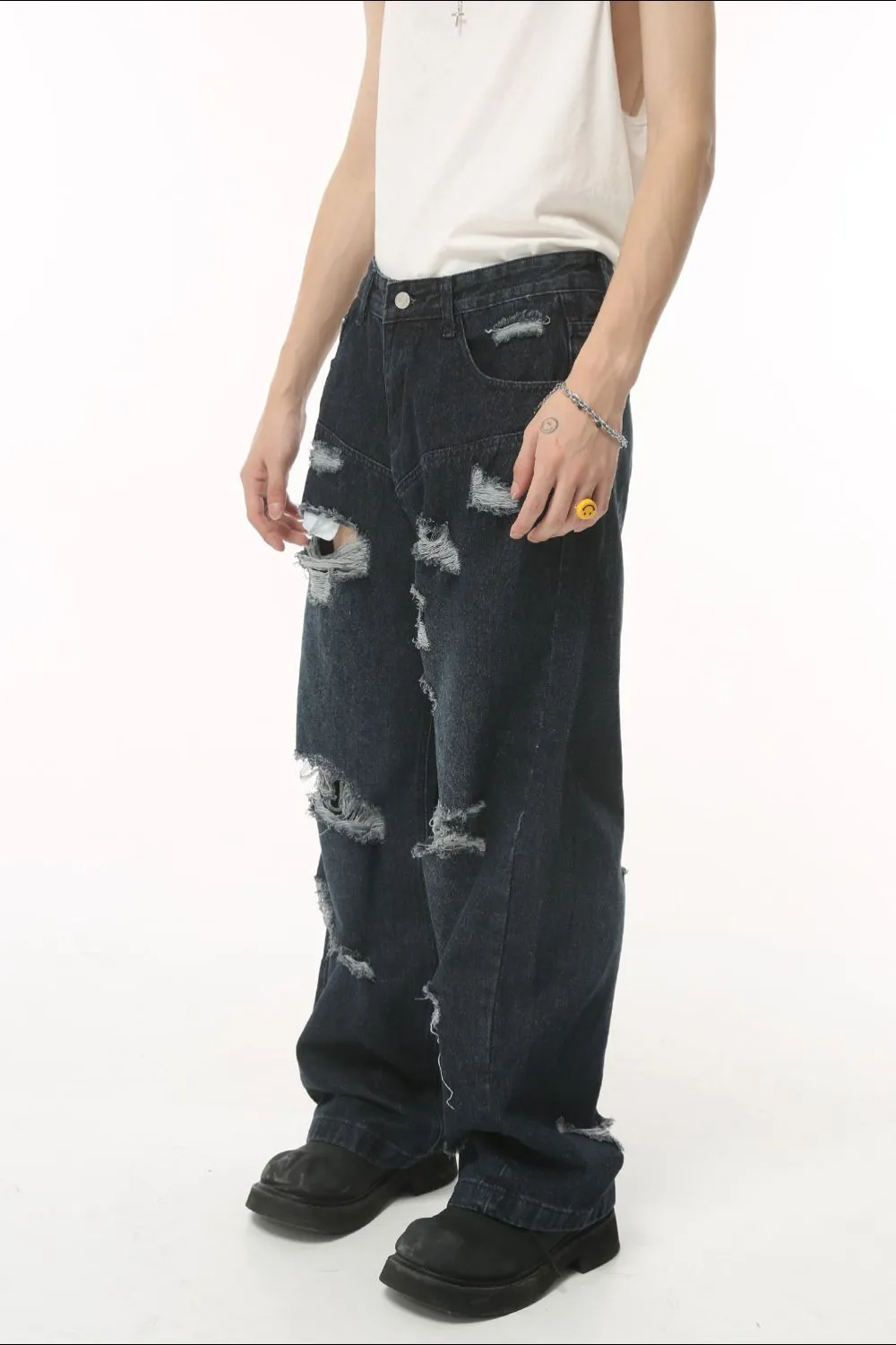 Distressed Wide Leg Pocketed Men's Jeans, image 2