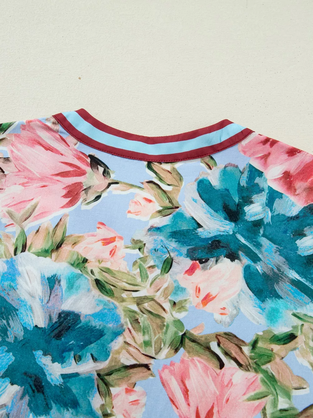 Contrast Trim V Neck Cuffed Bracelet Sleeve Floral Blouse, image 12