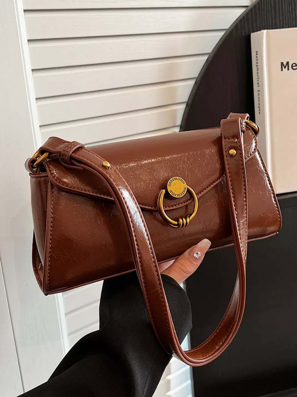 Retro Ring Decor Shoulder Bag, image 5
