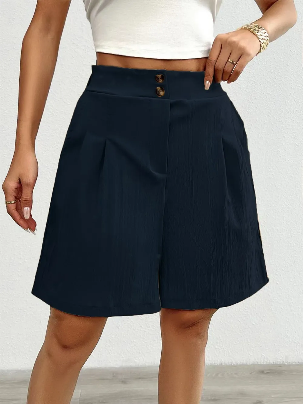 High-Waisted Pleated Shorts, image 15