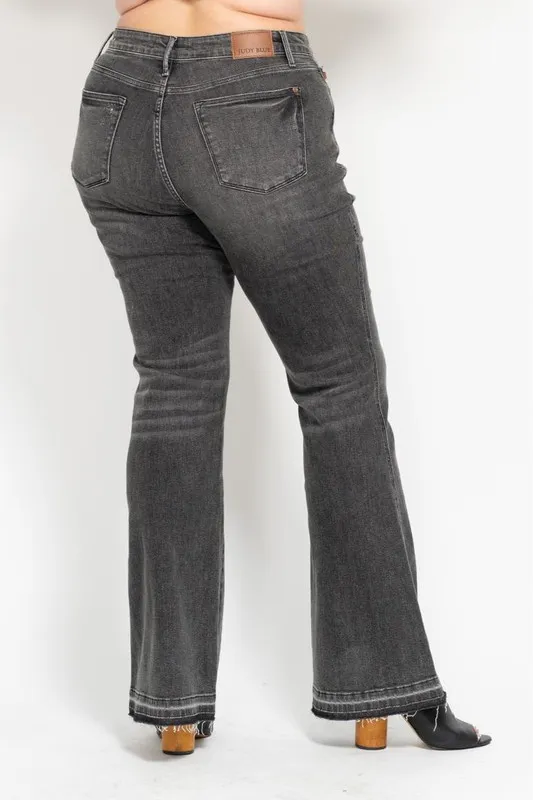 Full Size Mid Rise Tummy Control Washed Gray Release Hem Flare Jeans Plus Size, image 6