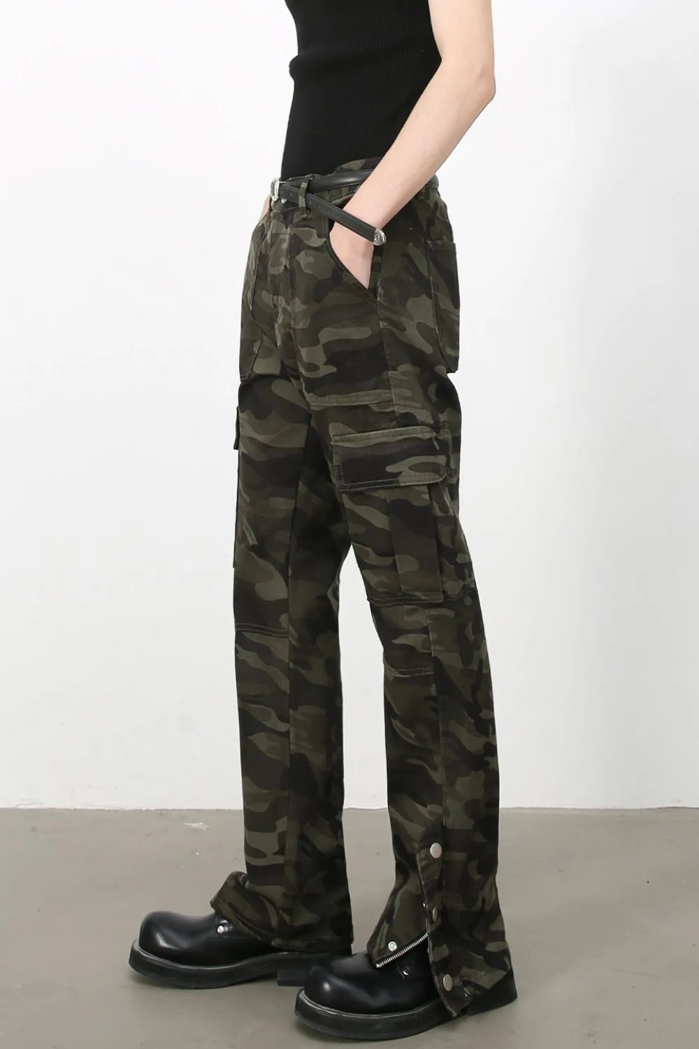 Men's Camouflage Jeans with Cargo Pockets, image 5
