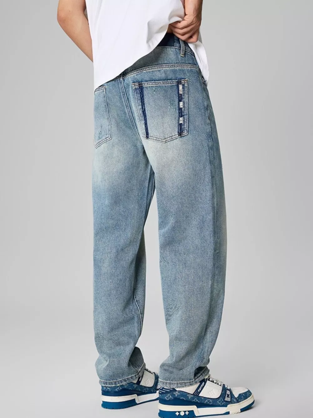Men's Distressed Relaxed Fit Jeans, image 5