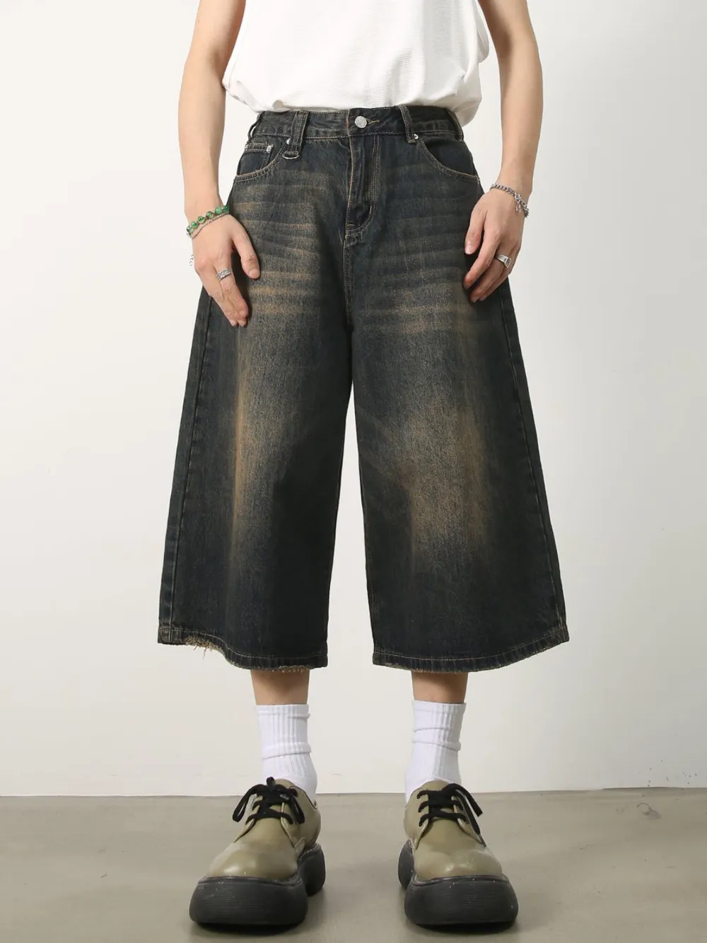 Men's Wide Leg Denim Shorts, image 2