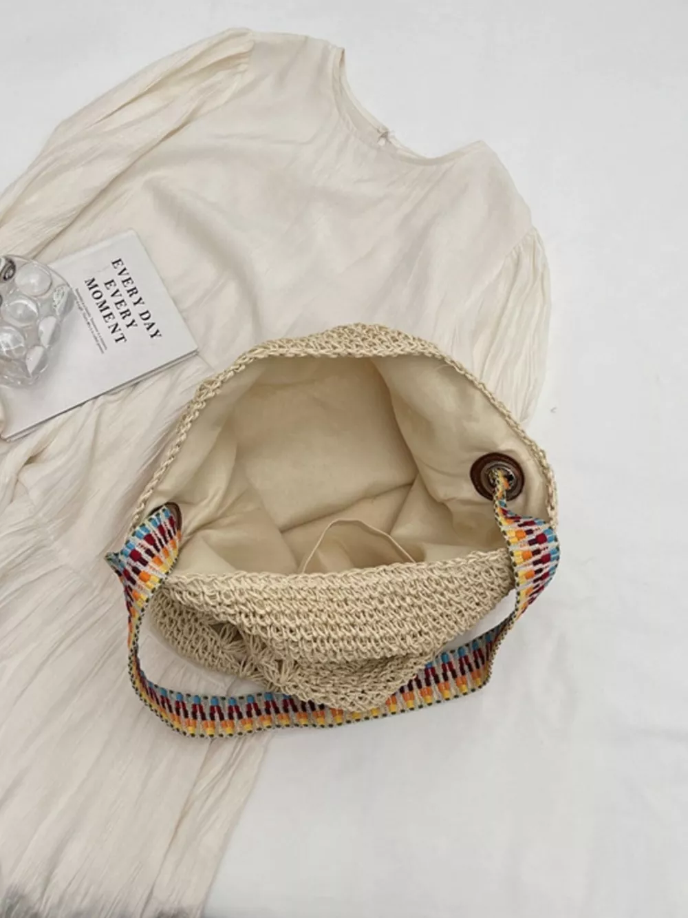 Woven Straw Shoulder Bag with Striped Handles, image 7