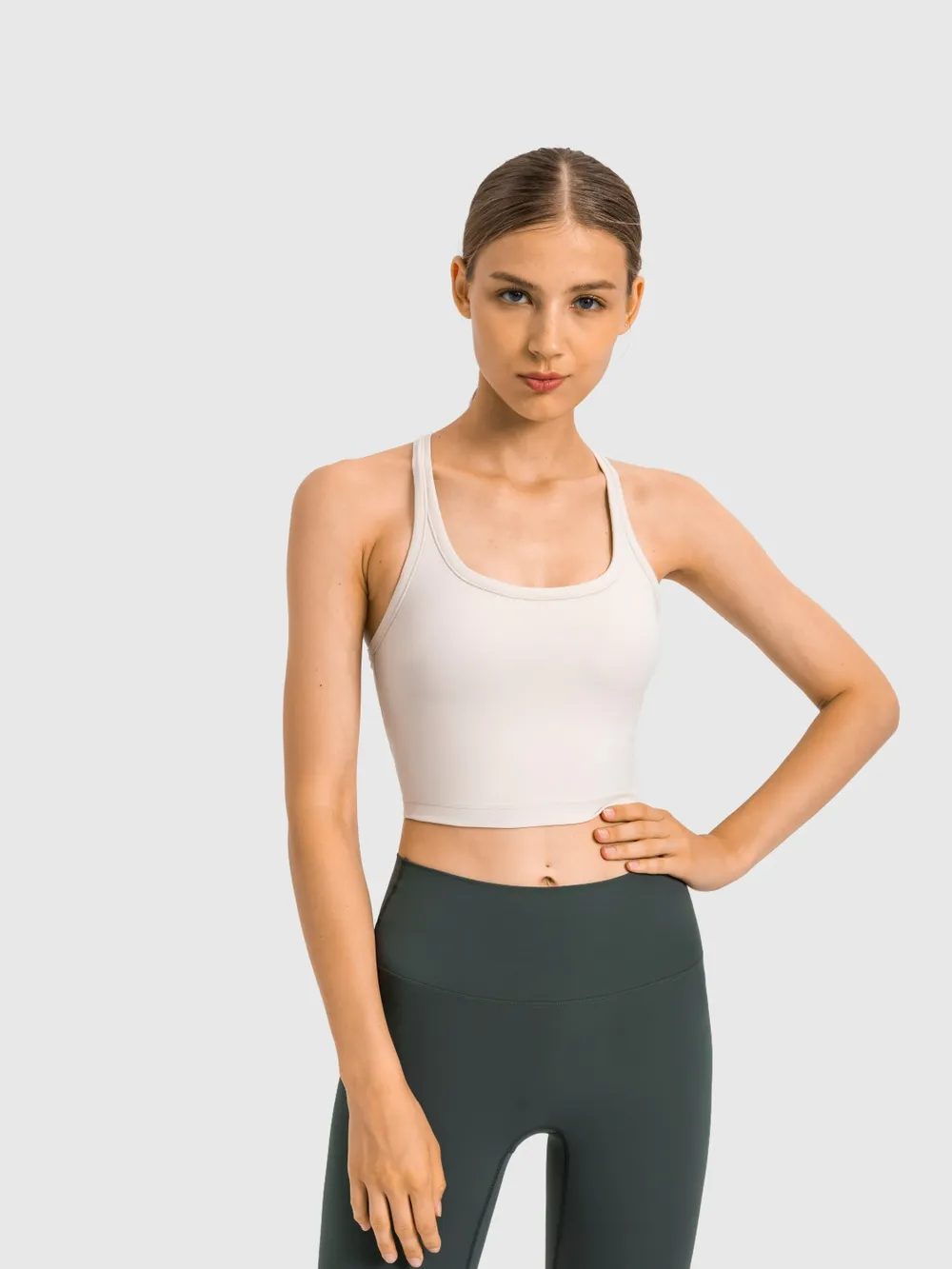 Scoop Neck Active Tank with Detachable Chest Pads