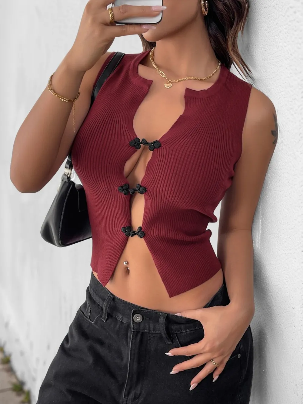 Ribbed Knot Button Cropped Tank, image 5