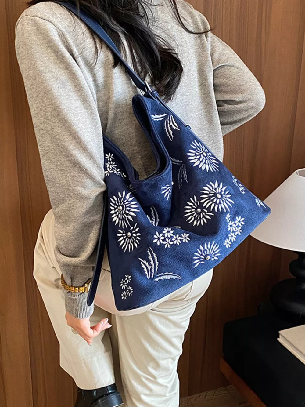 Lightweight Floral Shoulder Bag, image 6