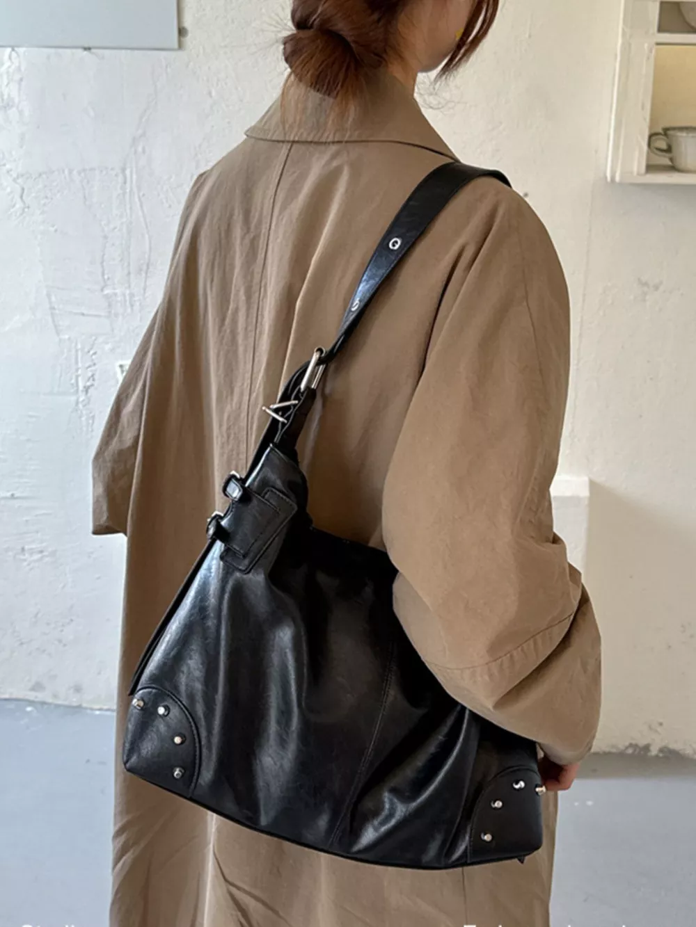 Rivet Decor Shoulder Bag, image 7