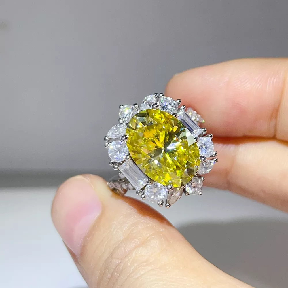 8 Carat 925 Sterling Silver Moissanite Ring, image 4