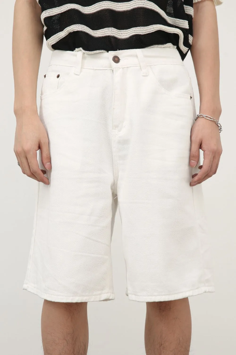 Men's Mid Rise Denim Shorts, image 2