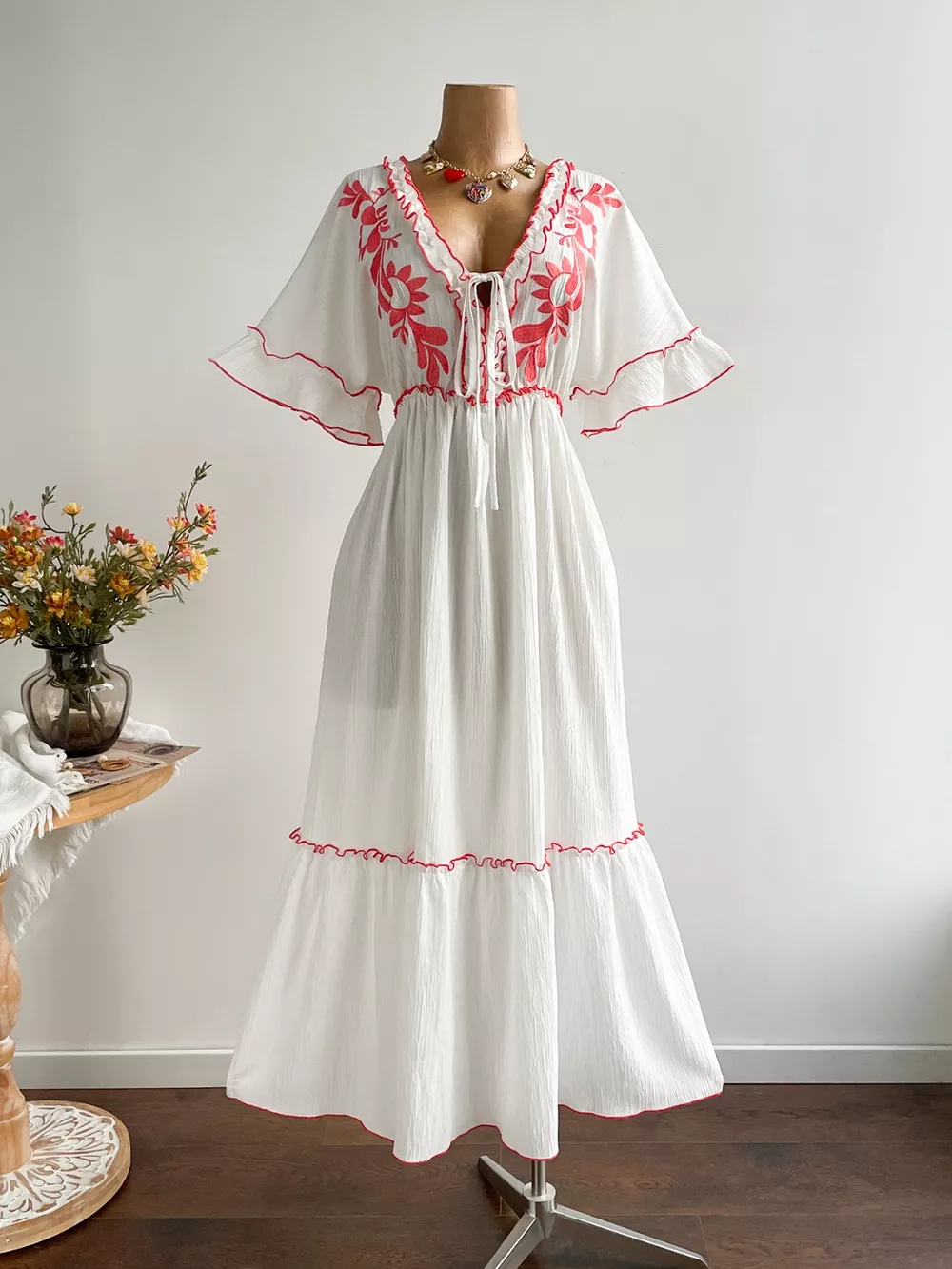 Plus Size Front Tie Maxi Dress with Floral Embroidered, image 9