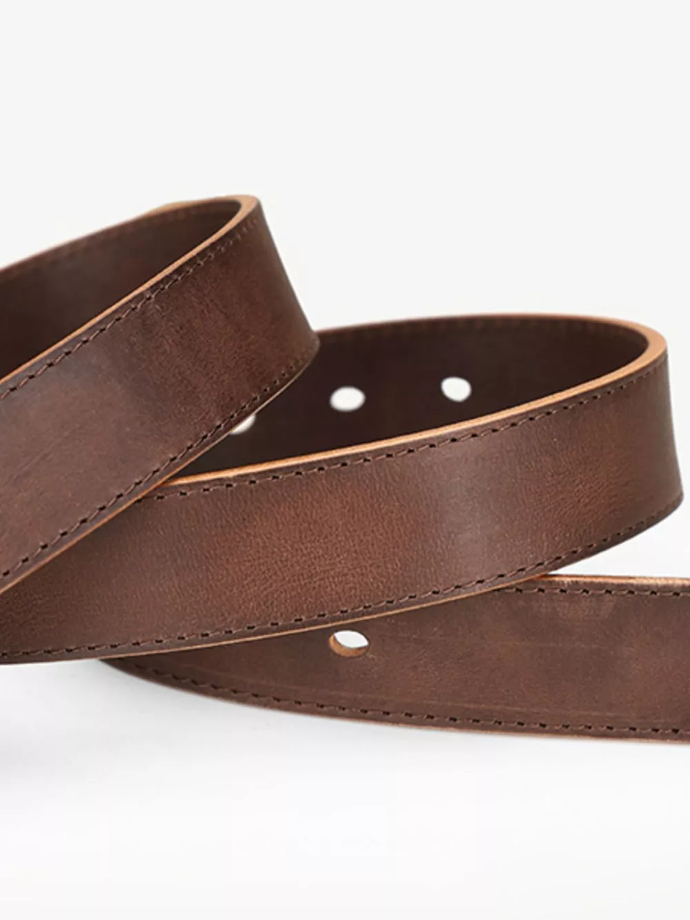 Classic Leather Belt with Golden Buckle, image 7