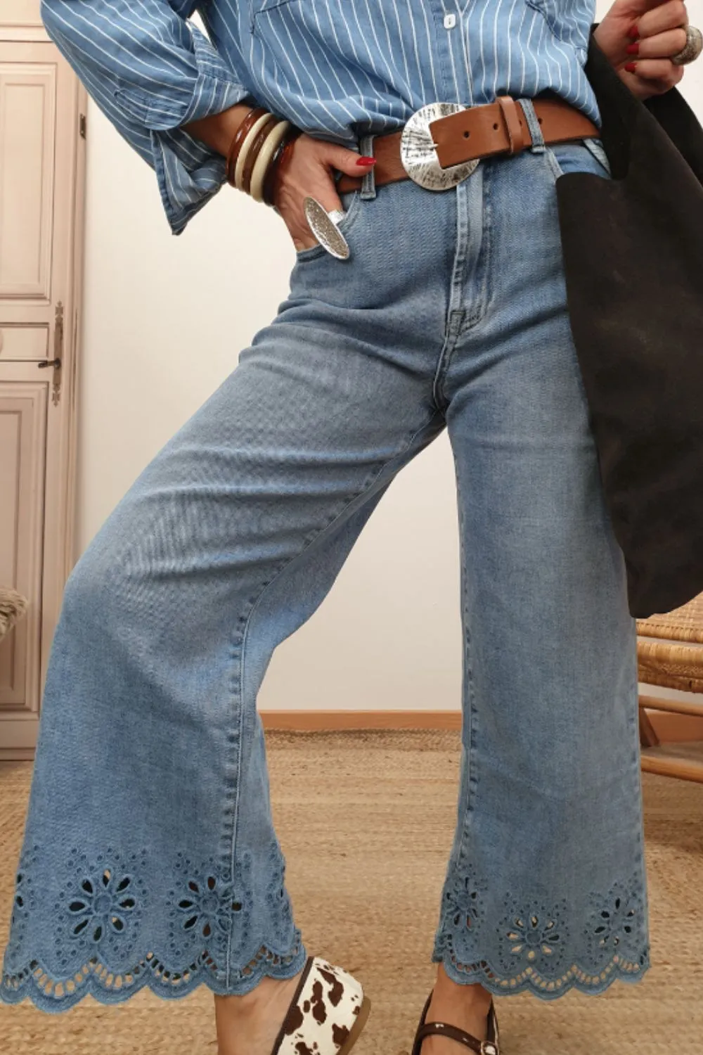 Lace Detail Cropped Wide Leg Jeans, image 4