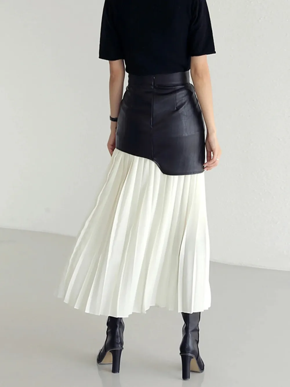 Pleated Contrast High Rise Skirt, image 3