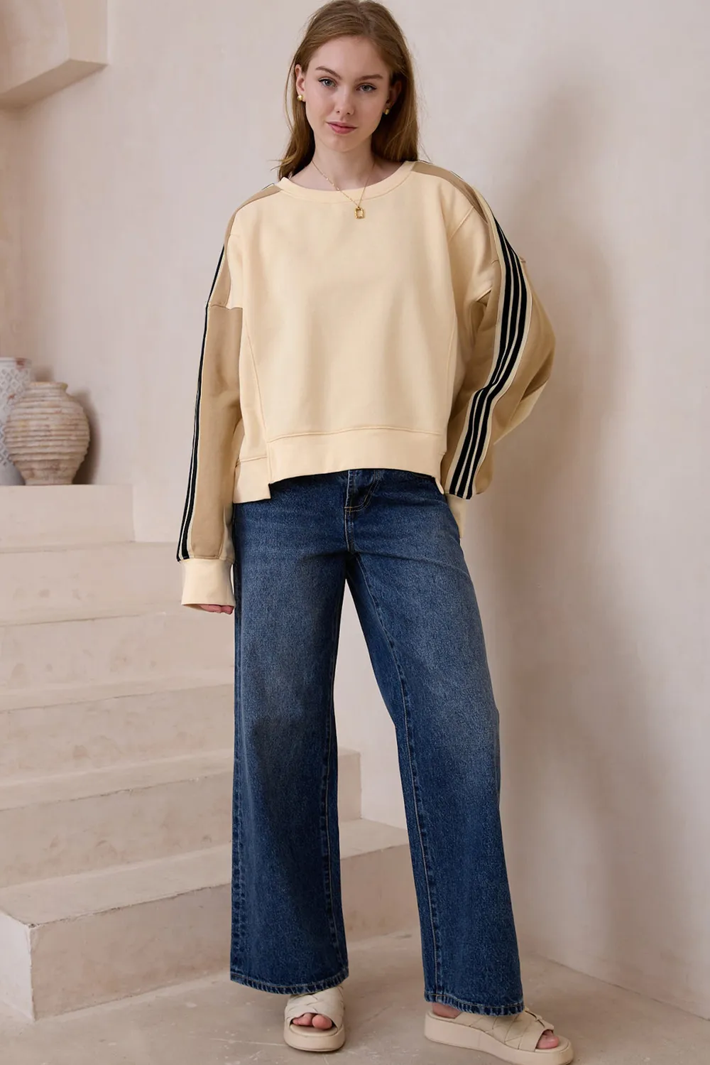 Contrast Round Neck Long Sleeve Sweatshirt, image 13