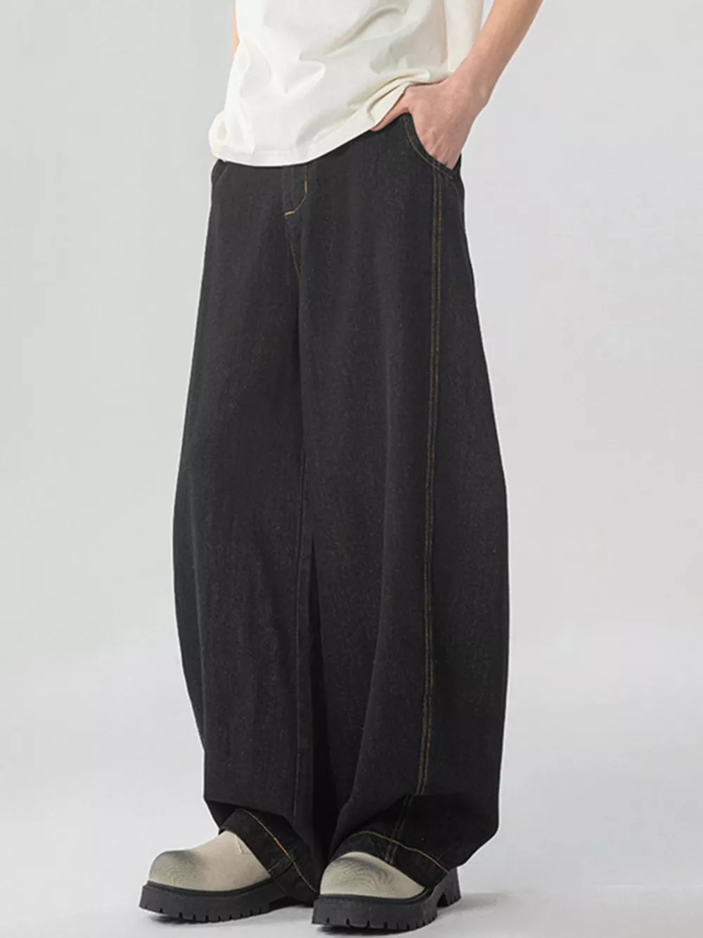Men's Washed Wide Leg Jeans, image 3