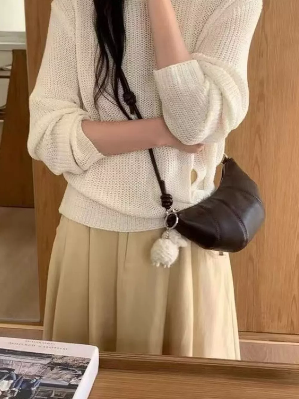 Croissant Shaped Crossbody Bag, image 9