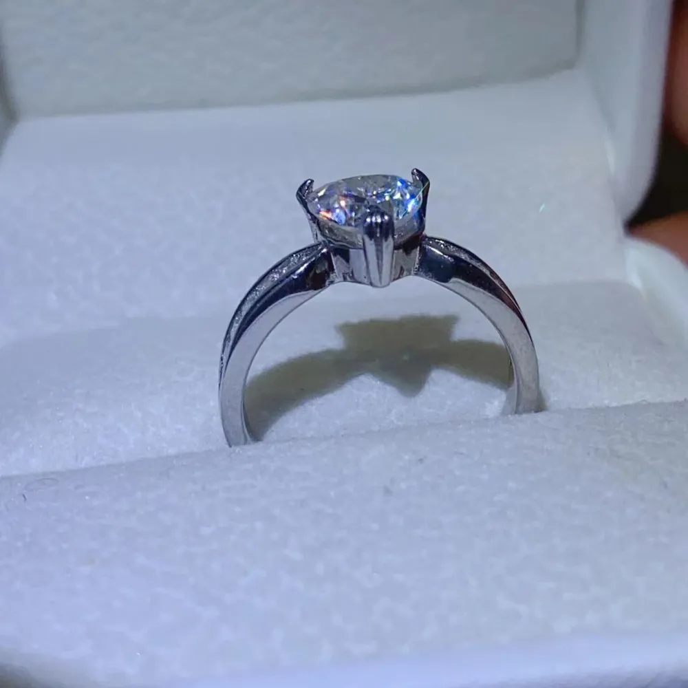 1 Carat Moissanite 925 Sterling Silver Ring, image 4