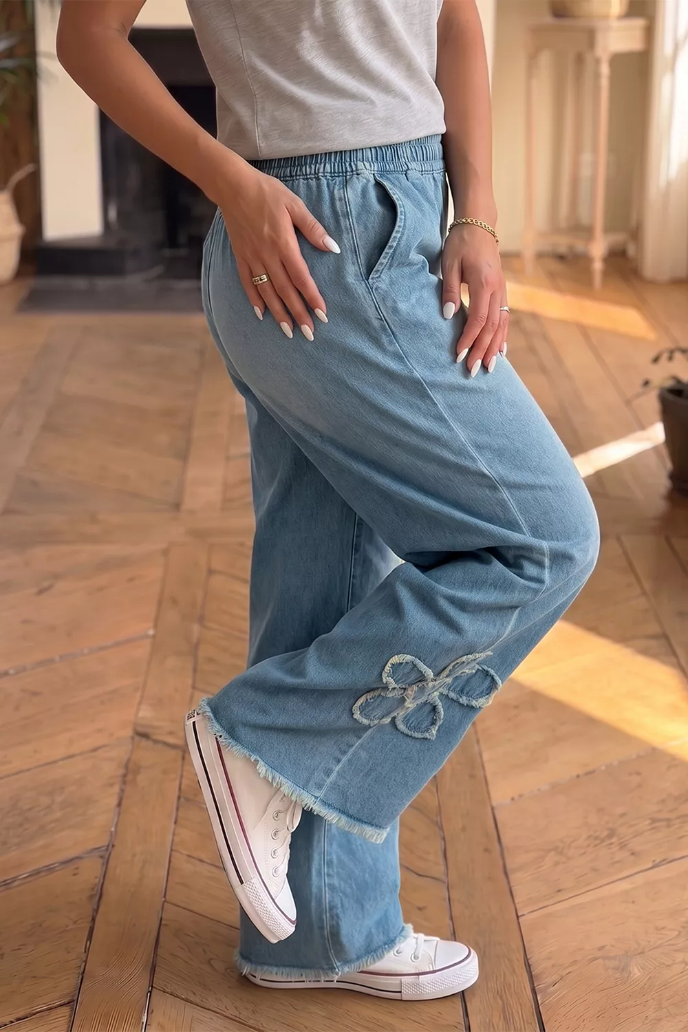 Frayed Floral Patch Wide Leg Raw Hem Wide Leg Jeans, image 3