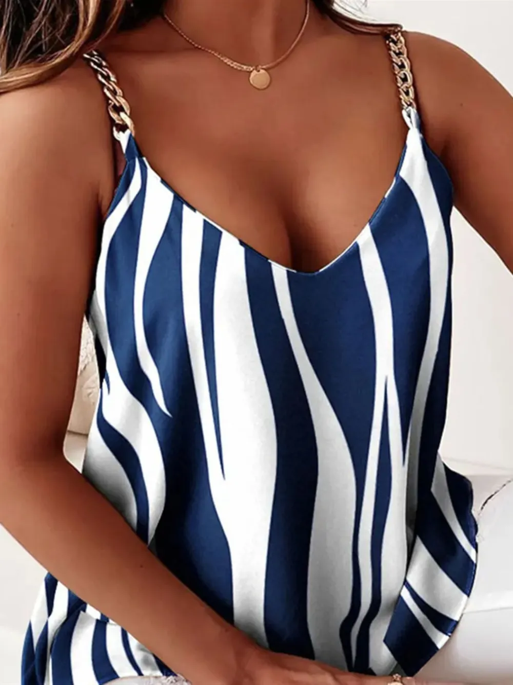 Chain Strap V-Neck Tank Top